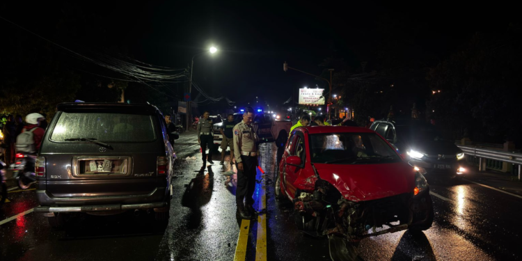 Tiga Minibus Terlibat Kecelakaan di Kulon Progo, Beruntung Tidak Ada Korban Jiwa