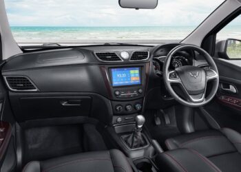 interior Wuling Confero