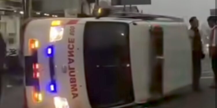 Tabrakan Ambulans dan Mobil di Sleman: Penumpang Alami Cedera, Ini Kronologinya