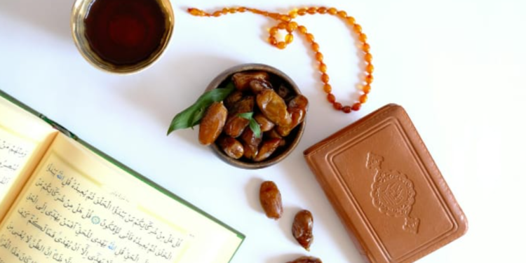 Apakah Puasa Sah Jika Belum Mandi Wajib