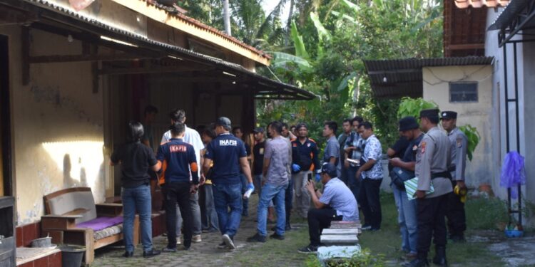 Polisi Melakukan Pemeriksaan Pembunuhan yang dilakukan oleh kekasihnya di Bantul