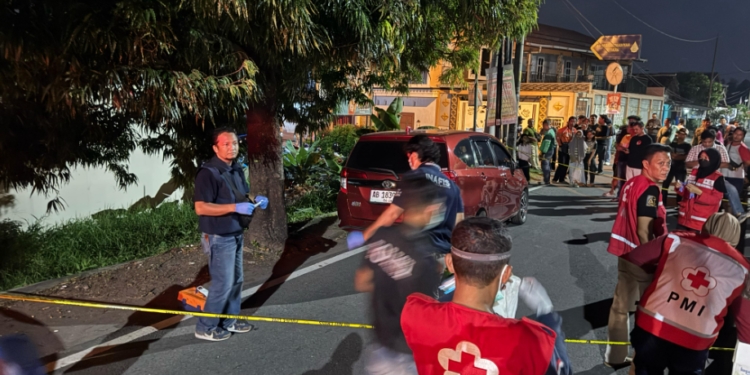Polisi Melakukan Penyelidikan Pria Tewas di Dalam Mobil di Ringroad Selatan Bantul