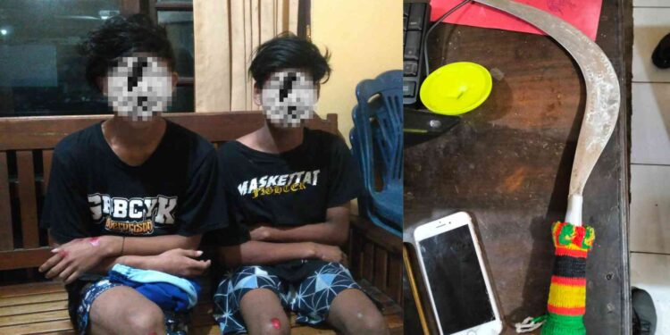 Dua remaja asal Bantul, diamankan warga Salakan, Bangunjiwo, usai terjatuh dari motor dan kedapatan membawa celurit
