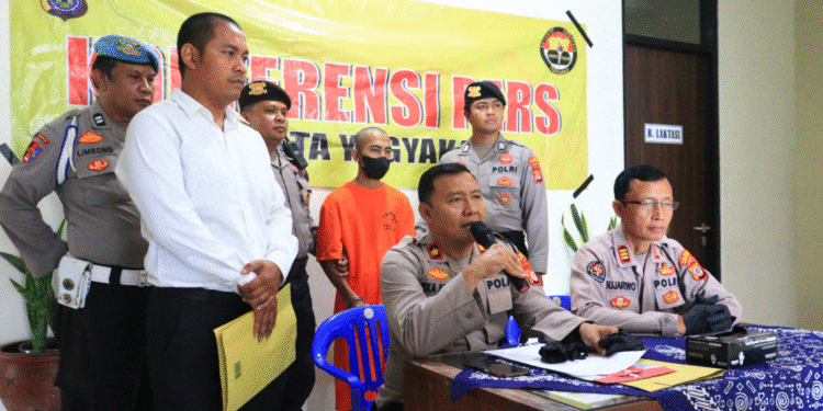 Kapolsek Gedongtengen Komisaris Polisi Eka Andy Nursanto, S.H., M.H. dalam keterangan pers