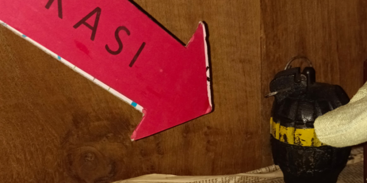 Satu granat jenis nanas yang diduga masih aktif ditemukan di rumah milik warga di Dusun Gaten Kalurahan Sumberejo Tempel Sleman