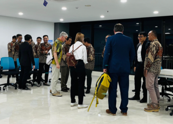 Tim Asesor Asiin sedang melakukan Visitasi di Universitas Alma Ata