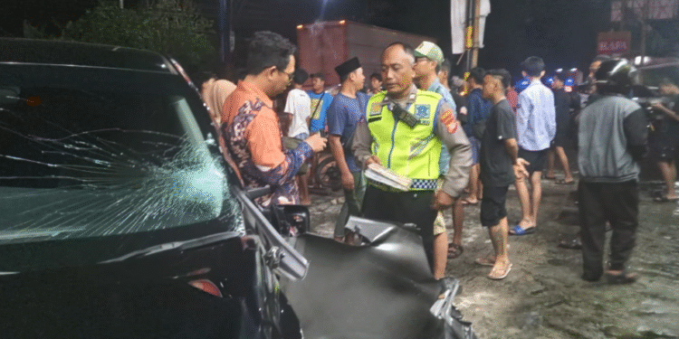 Kronologi Kecelakaan Malam Hari di Sleman, Inova Seruduk Motor dan Karimun