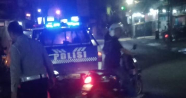 Polisi Mengamankan TKP Kecelakaan di Gamping