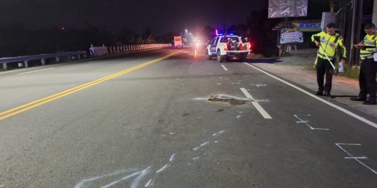 Polisi Melakukan Olah TKP di Lokasi Kecelakaan Maut Di Timur Jembatan Durungan Wates