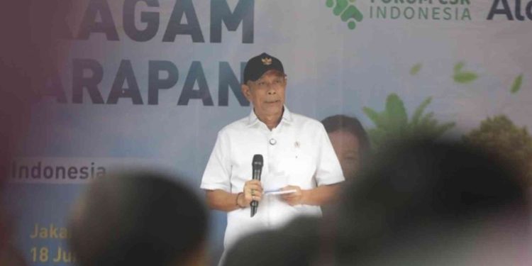 Seragam Sekolah untuk Sejuta Harapan, Wamen Sosial Tegaskan Hak Anak Bersekolah