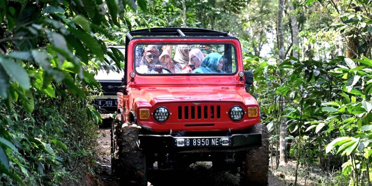 Bupati Temanggung Ajak Desa Berinovasi: Kebun Kopi Jadi Magnet Wisata Petualangan