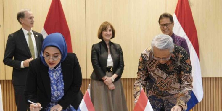 Kemenkes RI dan Philips Teken MoU, Dorong Transformasi Digital Sistem Kesehatan Nasional