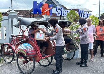 Polres Kulonprogo menggelar kegiatan bakti sosial Menyambut Hari Bhayangkara ke-79