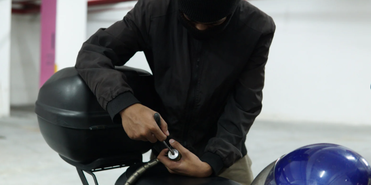 Ilustrasi gambar pencurian motor