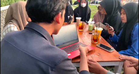 Implementasi Enterprise Resource Planning Menggunakan Framework Odoo Pada Sockin.Cek