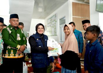 Santunan Lebaran Anak Yatim di Siak: 100 Anak Yatim dan Disabilitas Terima Bantuan dalam Spirit Peaceful Muharram