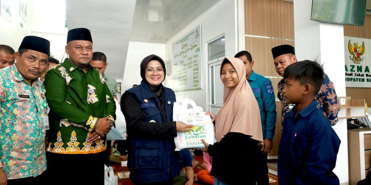 Santunan Lebaran Anak Yatim di Siak: 100 Anak Yatim dan Disabilitas Terima Bantuan dalam Spirit Peaceful Muharram