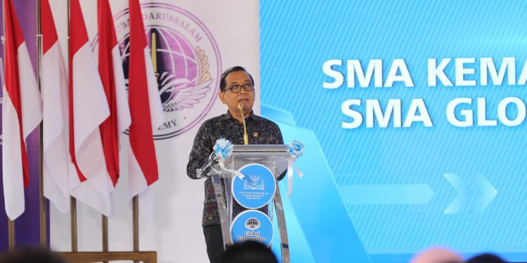 Menko PMK Resmikan Sekolah Unggulan: Pendidikan Nasional Harus Mengakar dan Menjulang