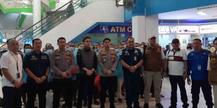 Pulangkan 232 WNI dari Malaysia, KJRI Johor Bahru Tekankan Pentingnya Kepatuhan Hukum