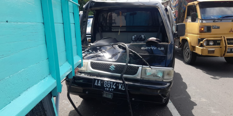 Kondisi Suzuki Carry usai terlibat kecelakaan beruntun di Ring Road Selatan Bantul