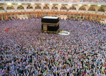 Ilustrasi - Tawaf di Ka'bah