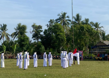 Upacara Bendera di Lapangan Desa Srimulyo dalam Rangka Perayaan HUT RI ke 80