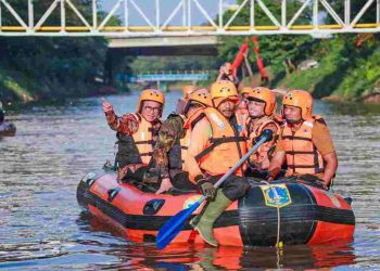 Gubernur Pramono Susuri Ciliwung: Uji Kesiapan Ibu Kota Hadapi Musim Hujan