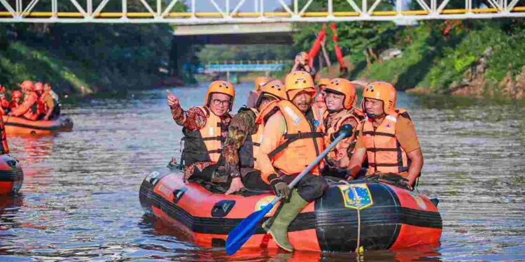 Gubernur Pramono Susuri Ciliwung: Uji Kesiapan Ibu Kota Hadapi Musim Hujan