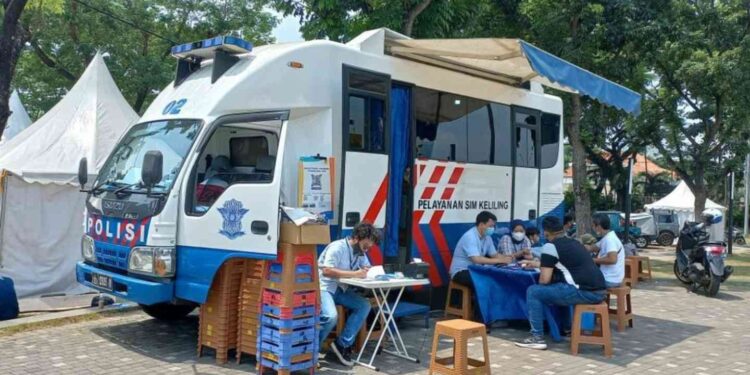 Ilustrasi gambar pelayanan sim keliling