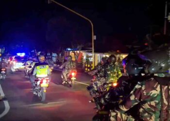 Personel TNI dan Polri melakukan patroli skala besar di Gunungkidul, Senin (1/9/2025) malam, untuk menjaga kondusivitas wilayah serta mengantisipasi potensi gangguan keamanan pasca beredarnya isu provokatif di media sosial