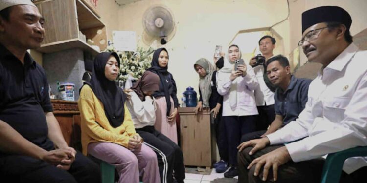 Mensos Gus Ipul Siapkan Program Usaha Mandiri untuk Orang Tua Korban Unjuk Rasa