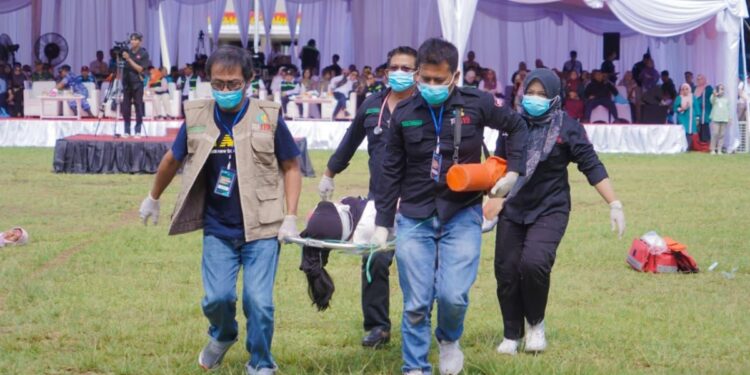 Kemenkes perkuat SDM kesehatan dengan simulasi nasional kesiapsiagaan megatrust. (Foto: Kemenkes)