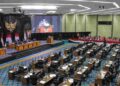Rapat paripurna membahas Raperda APBD 2026 dan Perubahan Status PAM Jayadi Gedung DPRD DKI Jakarta, Senin (8/9/2025). (Foto: Pemprov DKi Jakarta)