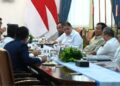 Presiden Republik Indonesia, Prabowo Subianto, memimpin rapat terbatas (ratas) bersama sejumlah menteri di Istana Merdeka, Jakarta, pada Selasa (9/9/2025). BPMI Setpres
