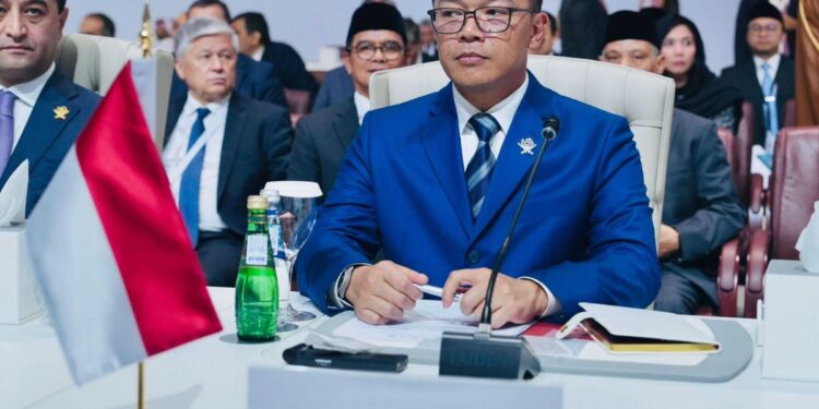 RI Serukan Dukungan untuk Kemerdekaan Palestina di KTT Qatar : Menteri Luar Negeri Republik Indonesia Sugiono pada Konferensi Tingkat Tinggi (KTT) Darurat Arab–Islam di Doha, Qatar, Senin (15/9/2025). Foto: Dok.Kemlu RI