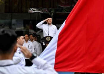 Menhub Dudy Ajak Insan Transportasi Perkuat Inovasi dan Pelayanan : Menteri Perhubungan (Menhub) Dudy Purwagandhi dalam upacara Harhubnas di Jakarta, Rabu (17/9/2025)../Foto Daniel P./Humas Kemenhub