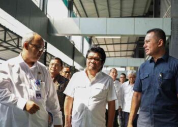 Komisi V DPR RI Dorong Integrasi Transportasi dan Ruang UMKM di Pondok Cabe : Wakil Ketua Komisi V DPR RI, Ridwan Bae, bersama jajaran anggota, turun langsung meninjau kondisi di lapangan, Terminal Pondok Cabe di Tangerang Selatan kembali menjadi sorotan. Dalam kunjungan kerja spesifik pada Rabu (17/9/2025), (Foto Humas Kemenhub)