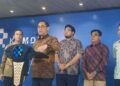Direktur Jenderal (Dirjen) Pengawasan Ruang Digital, Alexander Sabar, beserta perwakilan platform digital dalam konferensi pers di Kantor Kemkomdigi, Jakarta, pada Rabu (17/9/2025). (Foto: Wahyu Sudoyo/KPM Kemkomdigi)