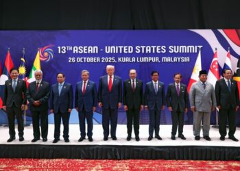 Presiden Republik Indonesia, Prabowo Subianto, menghadiri Konferensi Tingkat Tinggi (KTT) ke-13 ASEAN–United States (US) yang digelar di Kuala Lumpur Convention Centre (KLCC), Malaysia, Minggu (26/10/2025). BPMI Setpres