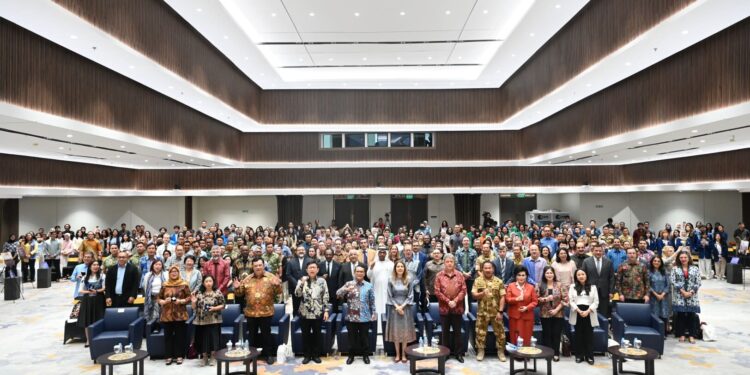 Kementerian Luar Negeri RI bersama Perserikatan Bangsa-Bangsa (PBB) di Indonesia bersama-sama memperingati 75 tahun keanggotaan Indonesia di PBB dan 80 tahun berdirinya PBB di Jakarta, Jumat (24/10/2025). (Foto: Kemlu RI)