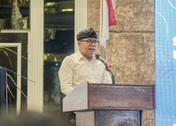 Kepala Bidang Informasi dan Komunikasi Publik Provinsi Bali, Anak Agung Ngurah Bagus Aryana dalam pembukaan kegiatan IGID Menyapa, Forum Media Monitoring (FoMo), dan Bimbingan Teknis (Bimtek) Standardisasi Konten Pemerintah yang digelar Kementerian Komunikasi dan Digital (Kemenkomdig) di Bali Sunset Road Convention Center, Rabu (29/10/2025) (Foto: Agus Siswanto/Infopublik.id)