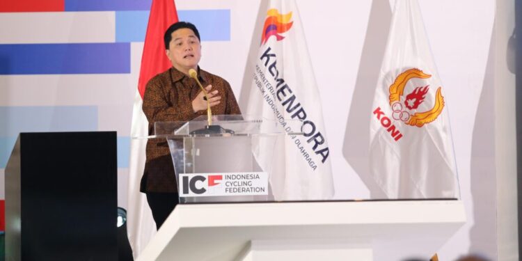Menteri Pemuda dan Olahraga Republik Indonesia (Menpora RI) Erick Thohir menegaskan pentingnya introspeksi diri sebagai langkah awal dalam melakukan evaluasi dan transformasi sistem olahraga nasional. Pernyataan tersebut disampaikan Erick saat menghadiri Musyawarah Nasional (Munas) Ikatan Sepeda Sport Indonesia (ISSI) 2025 di The Tribrata Dharmawangsa, Jakarta, Kamis (30/10/2025).(Foto Humas KONi Pusat)
