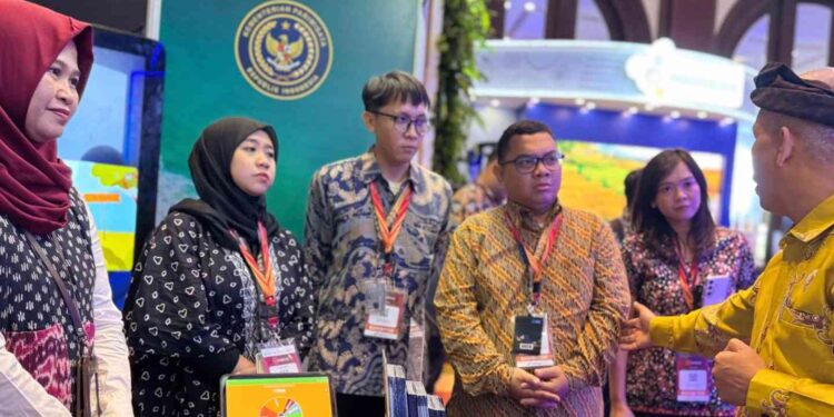 Kementerian Pariwisata mempercepat implementasi keterbukaan informasi publik dengan berpartisipasi dalam Pameran Keterbukaan Informasi Publik (KIP) 2025