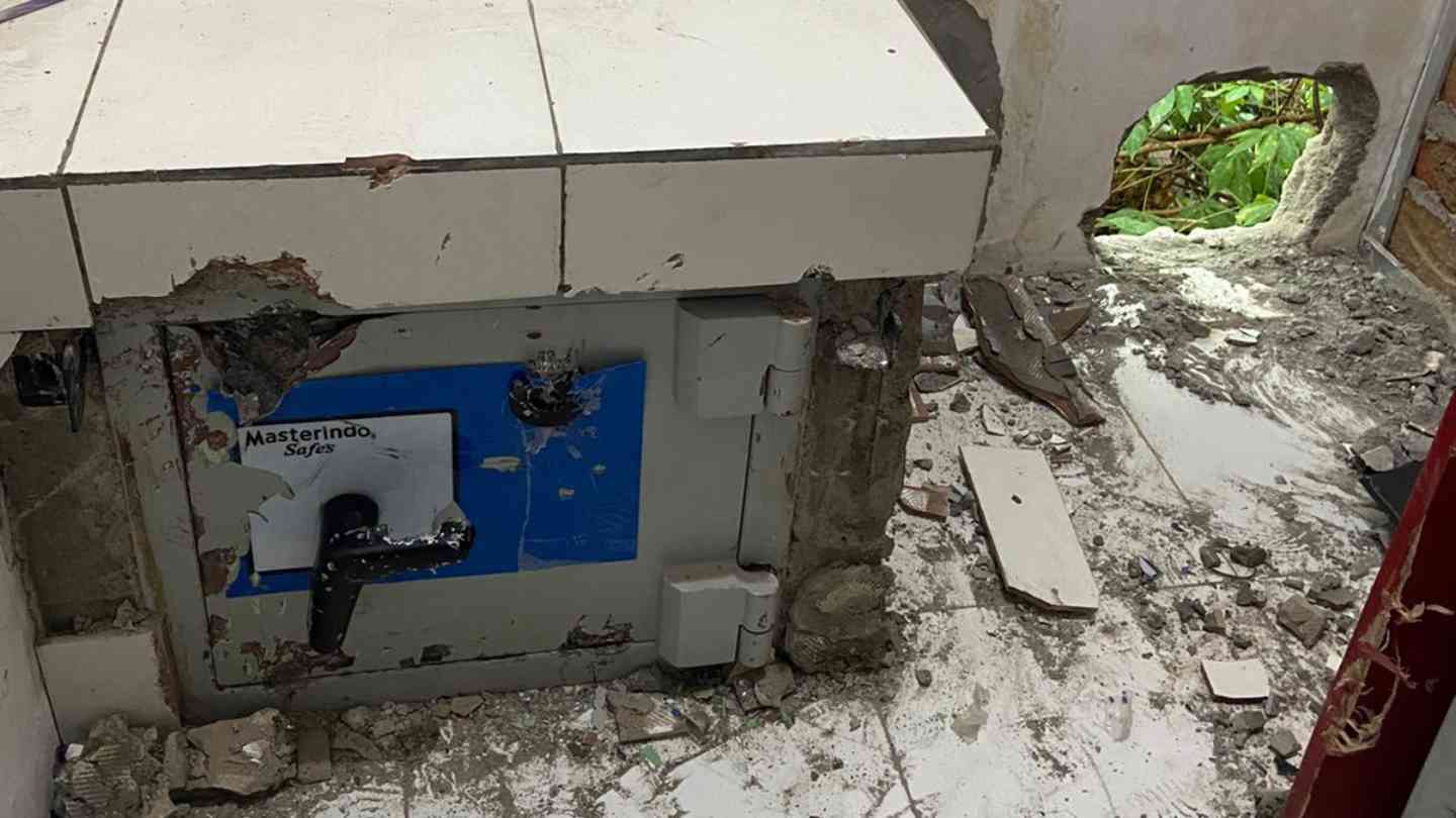 Modus Lubangi Tembok, Pencuri Gasak Uang dan Rokok dari Alfamart Bantul