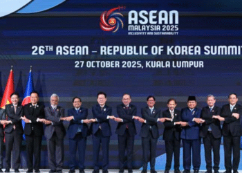 Presiden Republik Indonesia, Prabowo Subianto menghadiri Konferensi Tingkat Tinggi (KTT) ke-26 ASEAN-Republik Korea yang berlangsung di Kuala Lumpur Convention Centre (KLCC), Malaysia, pada Senin (27/10/2025). (Foto: BPMI Setpres/Kris)