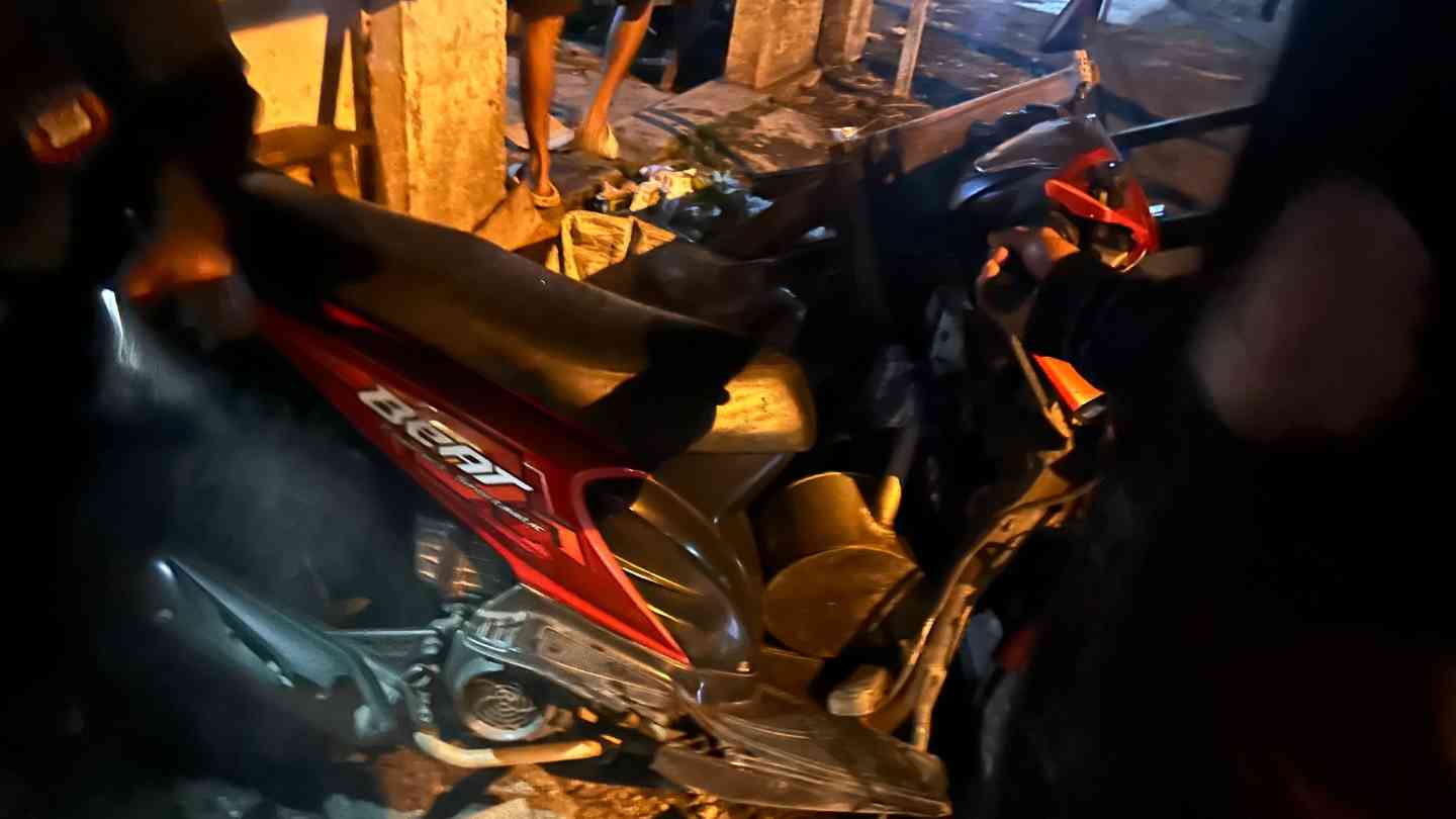 Sepeda Motor Tabrak Angkringan di Bantul