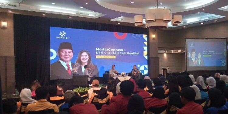 Dunia Digital di Ujung Jari: Cepat Menyebar, Tapi Bisakah Dipercaya? : Foto: Amiri Yandi/InfoPublik