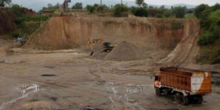 Ekonom: Penertiban Tambang Ilegal Langkah Tepat Presiden Prabowo untuk Kedaulatan SDA : Ilustrasi aktivitas tambang ilegal. (Foto: Antara)