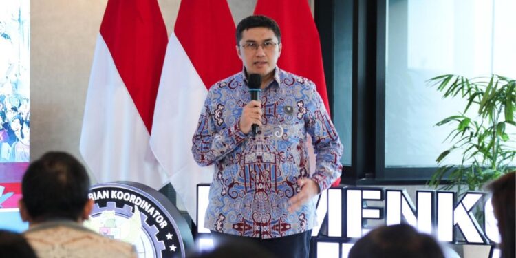 Staf Khusus Menko Infra Bidang Komunikasi dan Informasi Publik, Herzaky Mahendra Putra. (Foto: Dok. Kemenko Infra)