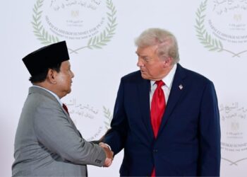 Presiden Amerika Serikat (AS) Donald Trump dalam konferensi pers usai Konferensi Tingkat Tinggi (KTT) Perdamaian Sharm El-Sheikh yang digelar di International Congress Centre, Sharm El-Sheikh, Mesir, pada Senin (13/10/2025). BPMI Setpres.